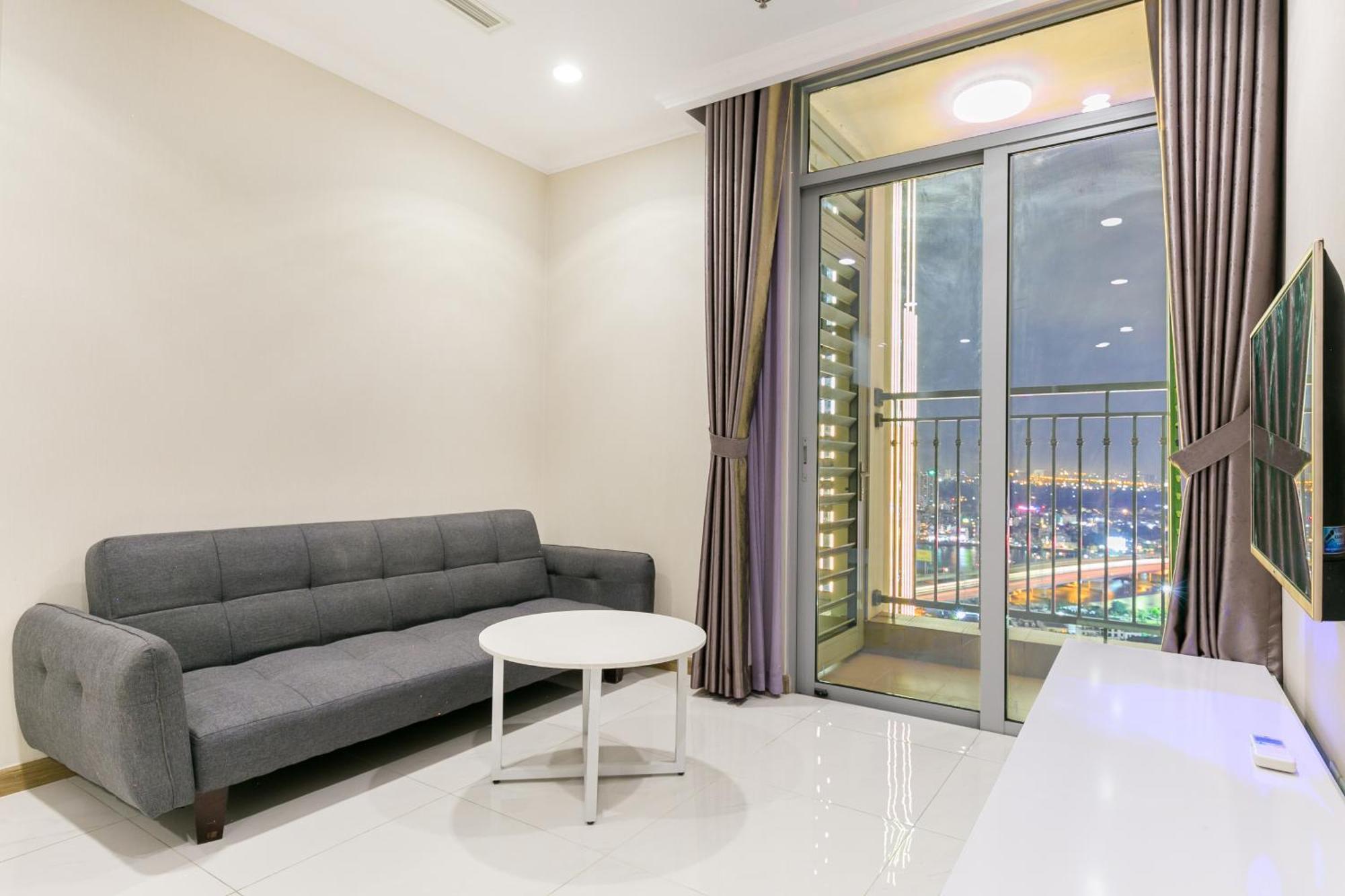 Luxuria Residences Apartment